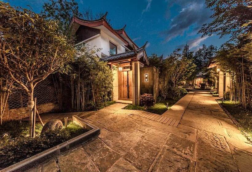 Leliving Butterfly Resort Lijiang