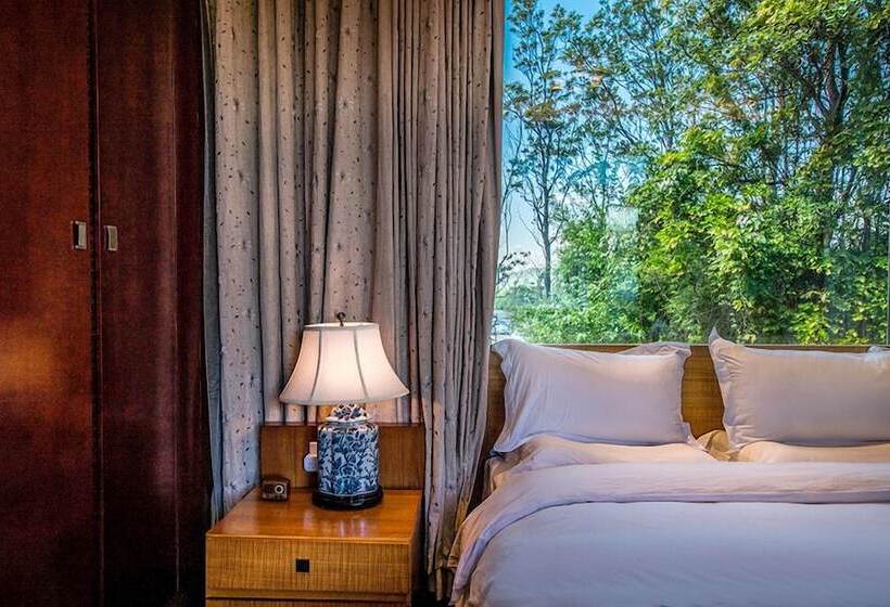 Leliving Butterfly Resort Lijiang