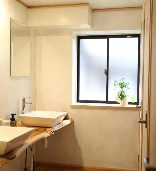 ユースホステル Perch Guest House