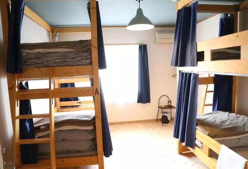 ユースホステル Perch Guest House
