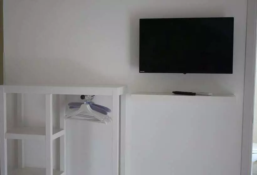 ベッドアンドブレックファースト Belice Rooms