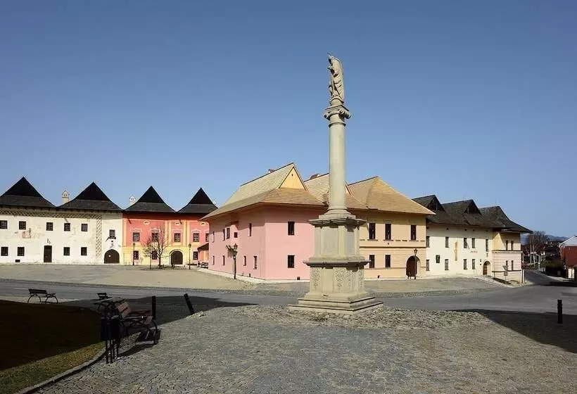 پانسیون Restart House