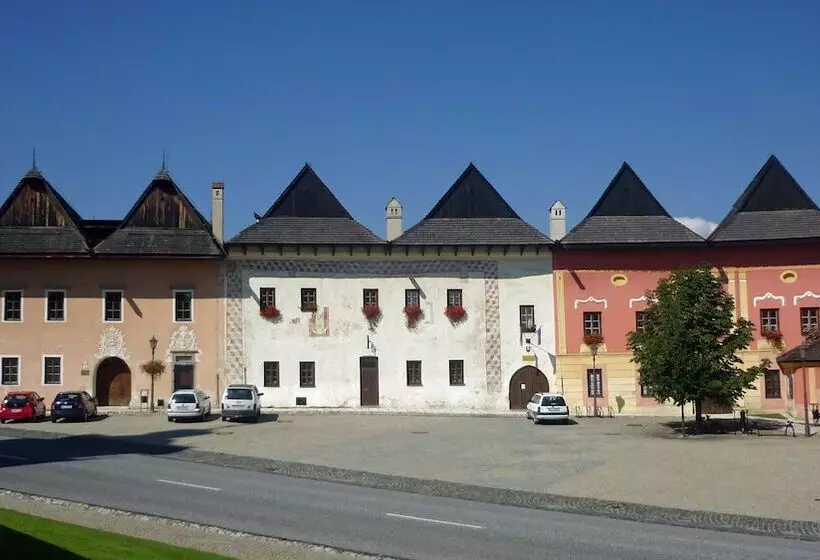 پانسیون Restart House