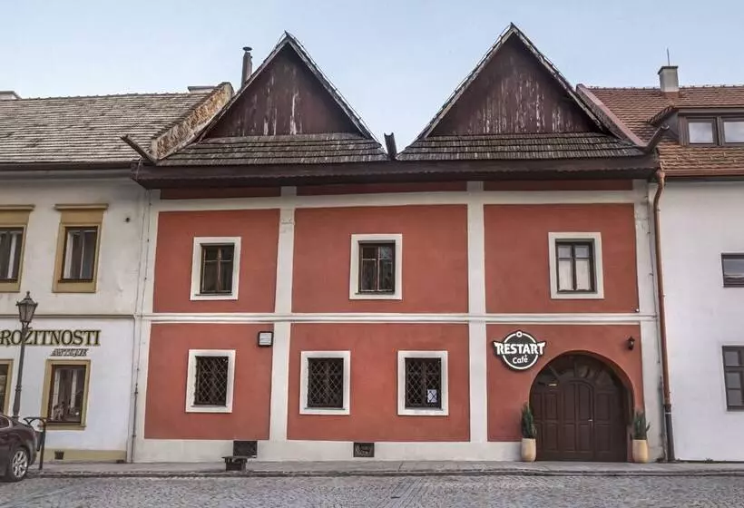 پانسیون Restart House