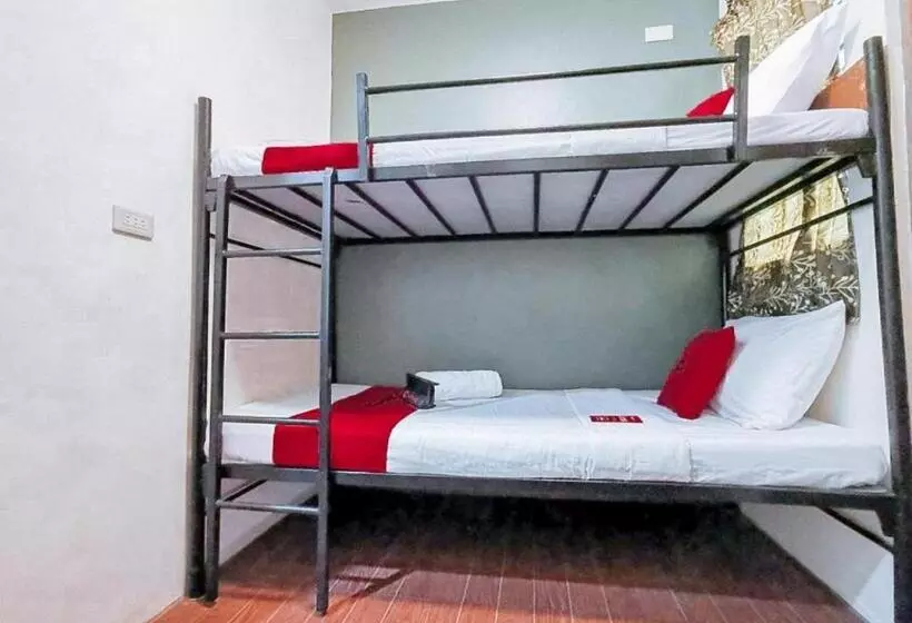 ホテル Reddoorz Near Kcc Mall Gensan