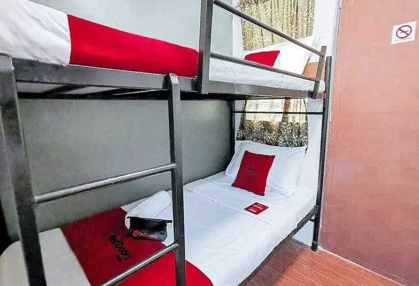 ホテル Reddoorz Near Kcc Mall Gensan