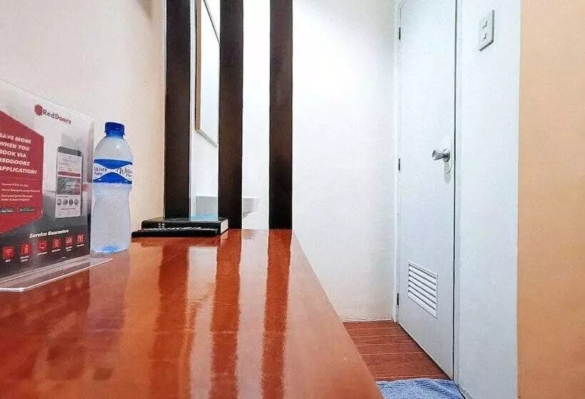 ホテル Reddoorz Near Kcc Mall Gensan