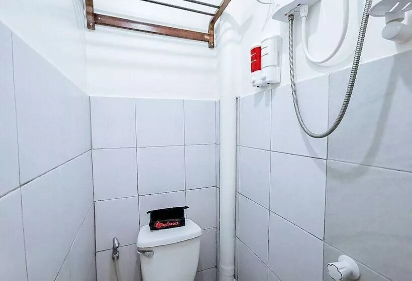 ホテル Reddoorz Near Kcc Mall Gensan