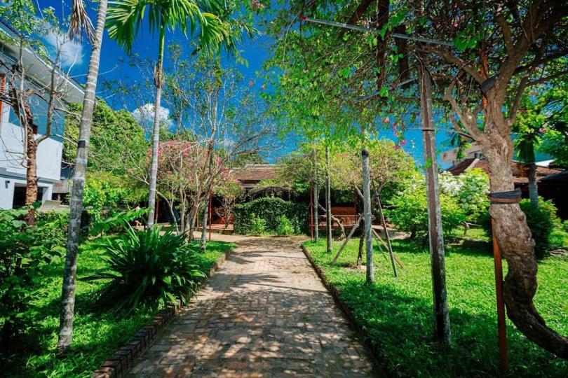 تختخواب و صبحانه Mandarin Homestay Hue