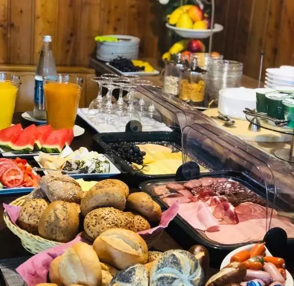 Hotelli Altstadt Wöllbacher Tor