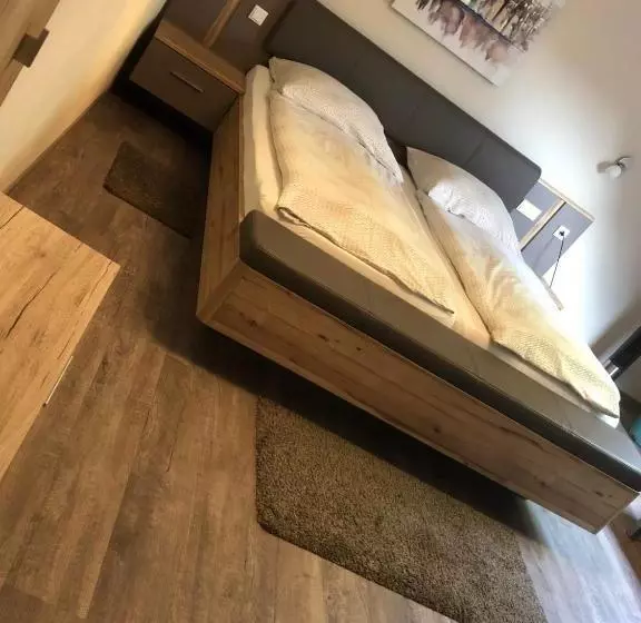 Hotelli Altstadt Wöllbacher Tor