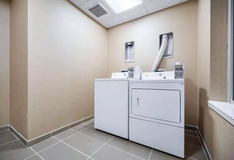 Hotelli Comfort Inn & Suites North Platte I80