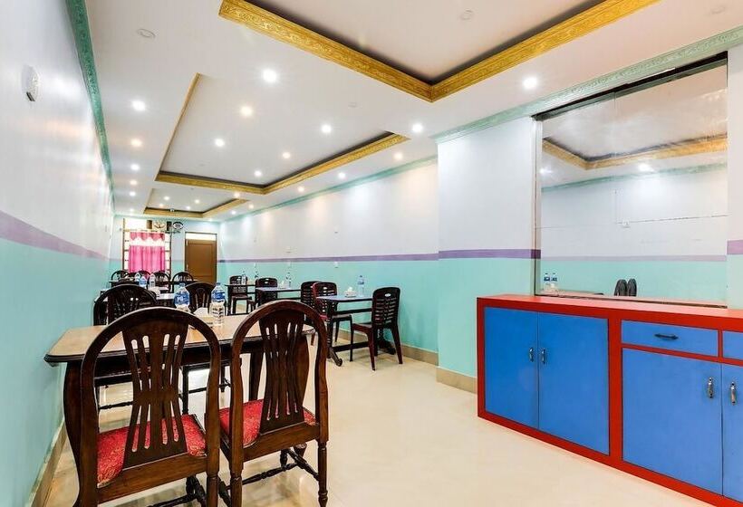 هتل Spot On 541 Apee Guest House