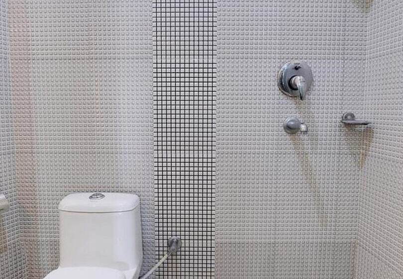 هتل Spot On 541 Apee Guest House