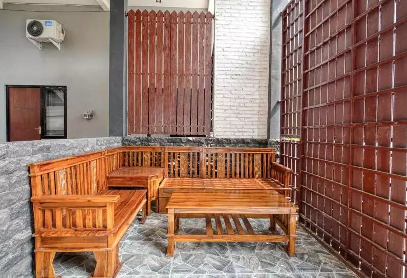 Majatalo Reddoorz Syariah @ Jl. Cengger Ayam Dalam