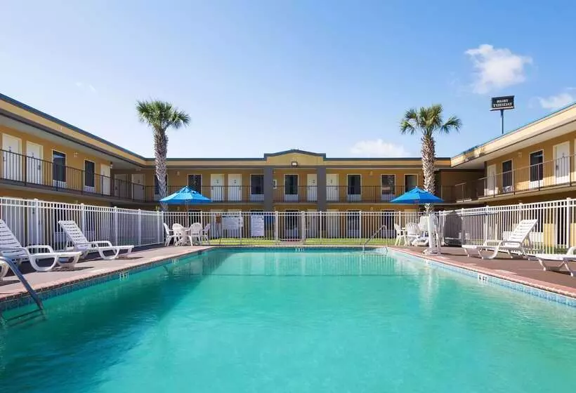 בית מלון כפרי Best Western Of Walterboro