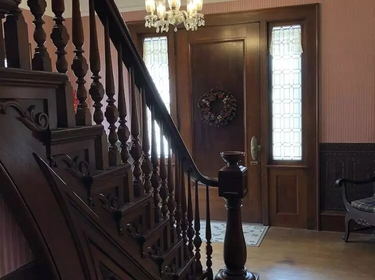 فندق Black Swan Inn