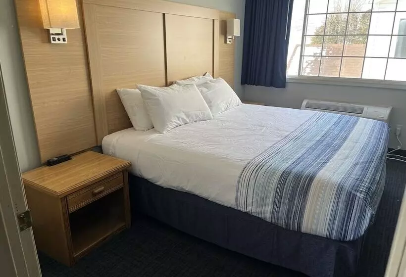 Otel Days Inn & Suites By Wyndham Williamsburg Ia North