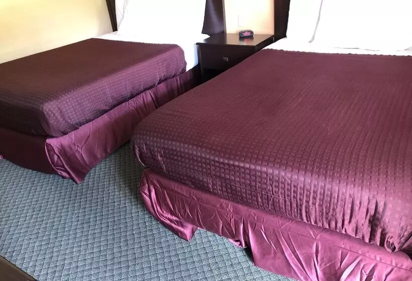 Отель Hometown Inn Athens