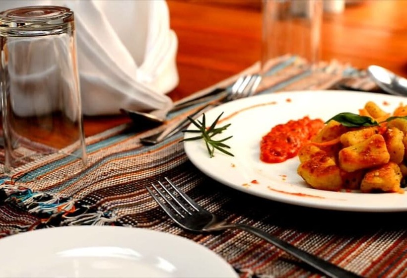 Hotel Golden Kuensel Resort & Spa