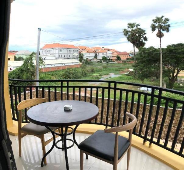 هتل Kan Villa Siemreap