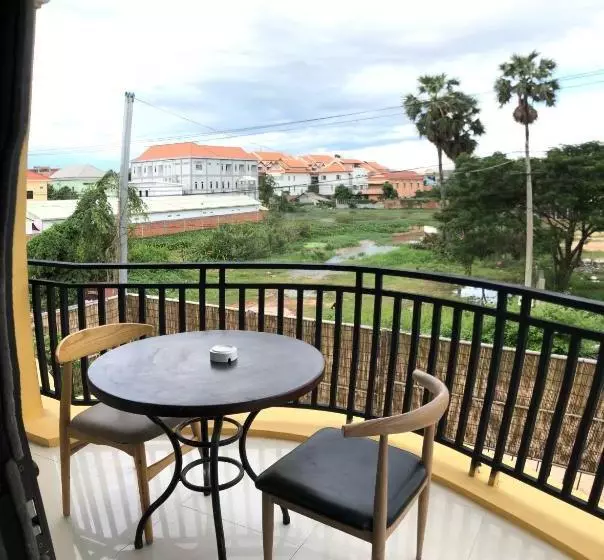هتل Kan Villa Siemreap