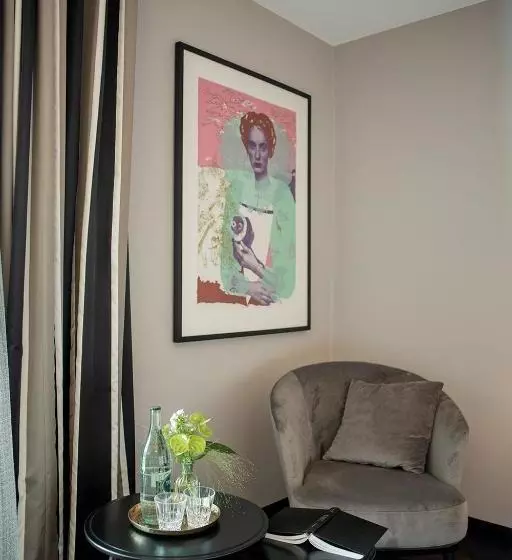 ホテル Prevôt Restaurant &