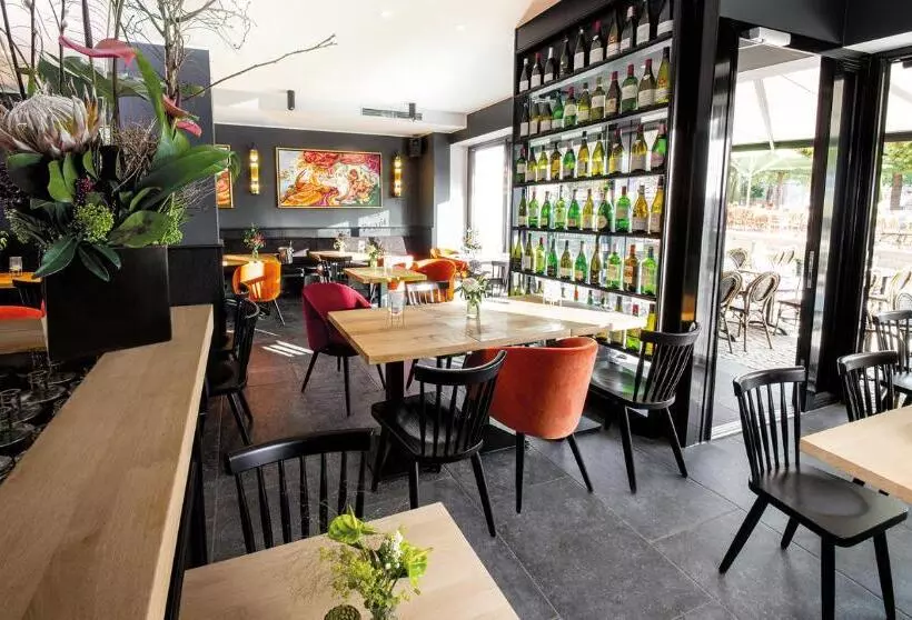 ホテル Prevôt Restaurant &