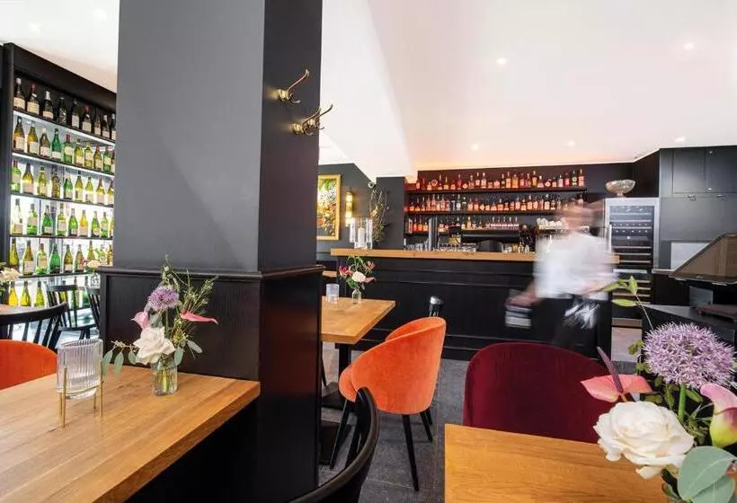 ホテル Prevôt Restaurant &