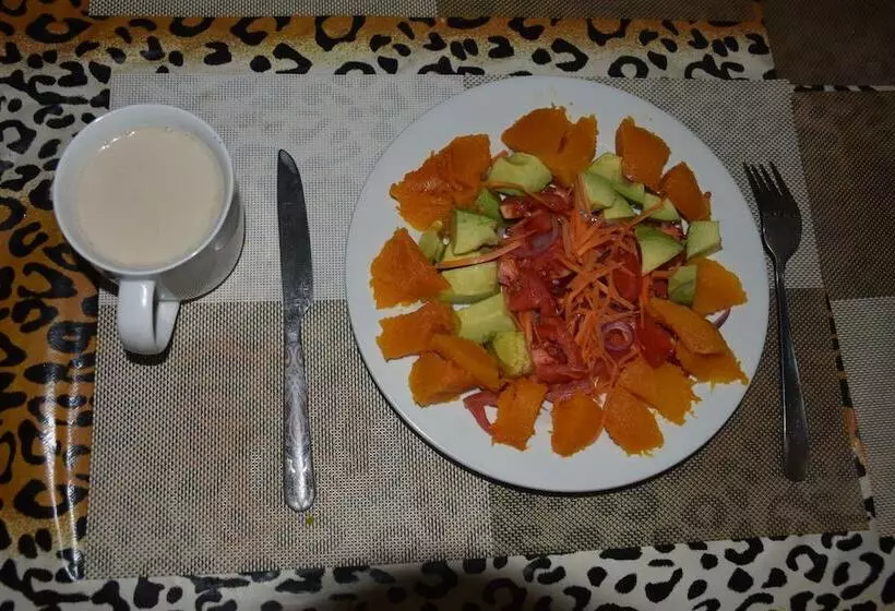 تختخواب و صبحانه Kituri Royal Annex