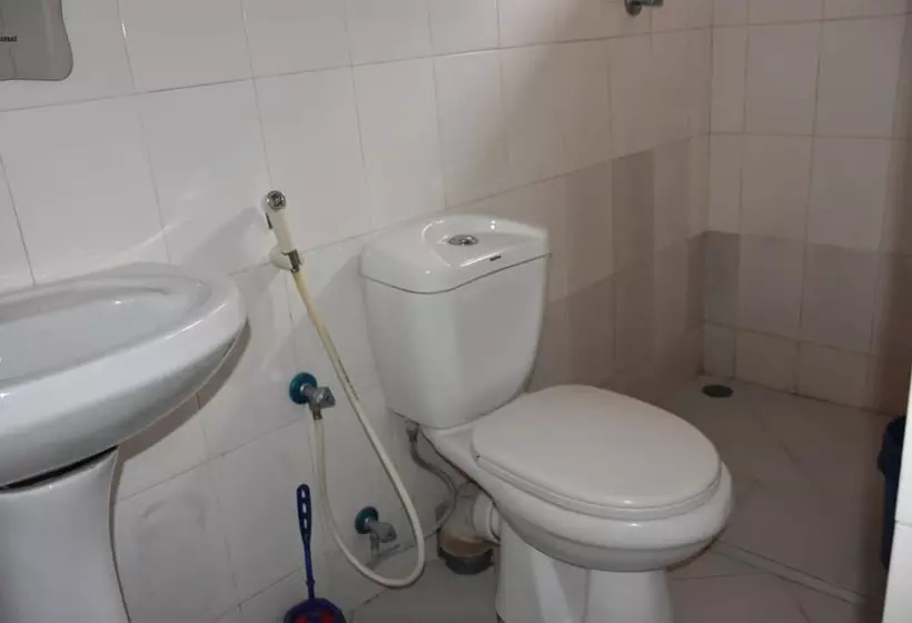 تختخواب و صبحانه Kituri Royal Annex