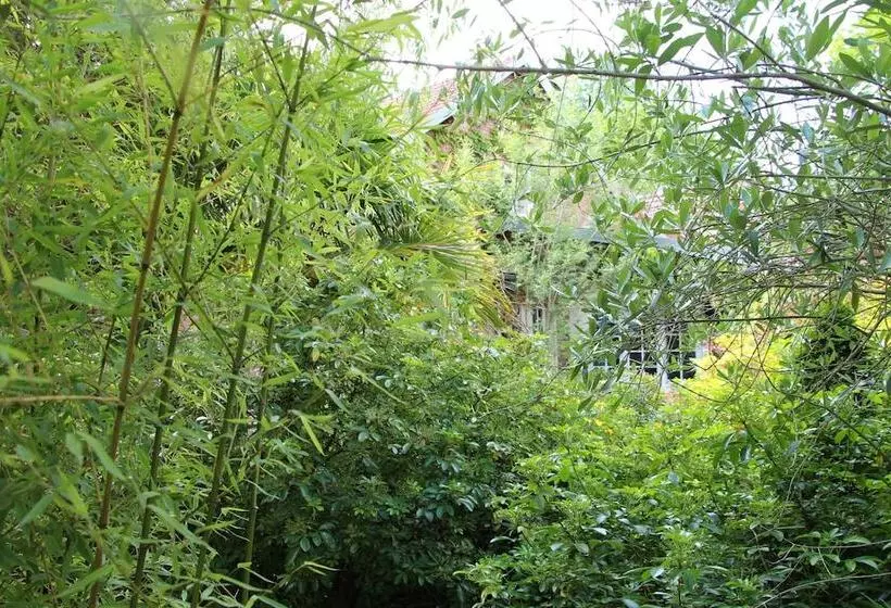 Pension  Les Jardins Carnot