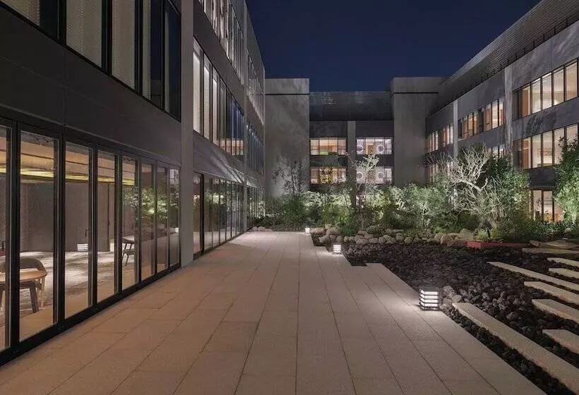 Hotelli Intercontinental Yokohama Pier 8, An Ihg