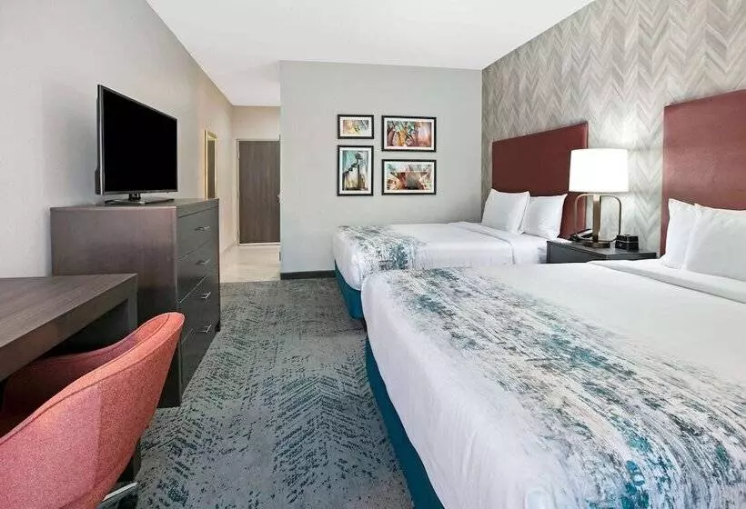 Hotelli La Quinta Inn & Suites Dfw West Glade Parks