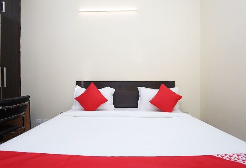 酒店 Oyo Flagship 43667 Namoli