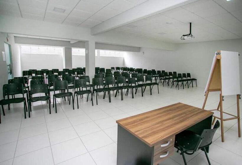 בית מלון כפרי Zandoná