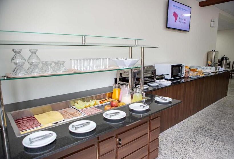 בית מלון כפרי Zandoná