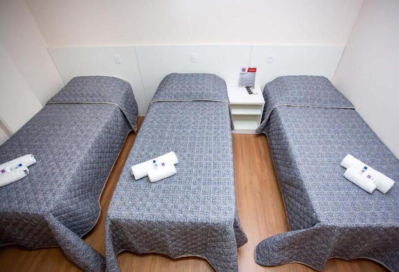 בית מלון כפרי Zandoná