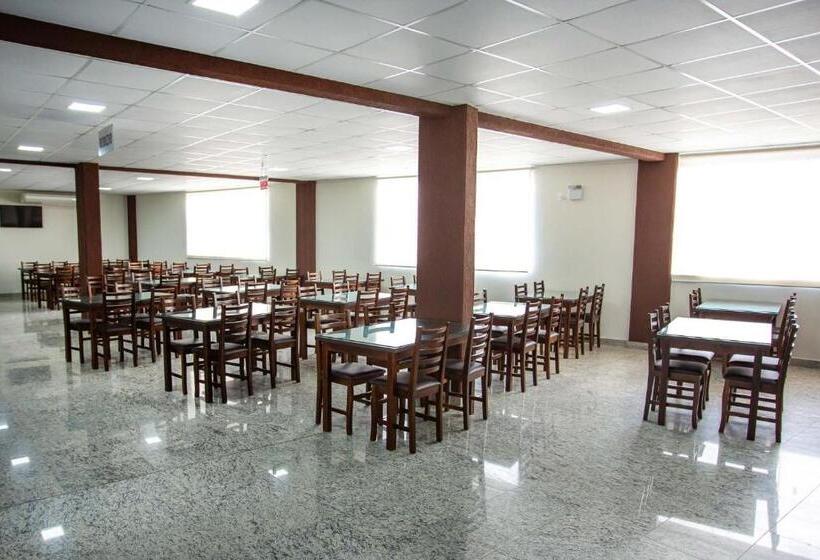 בית מלון כפרי Zandoná