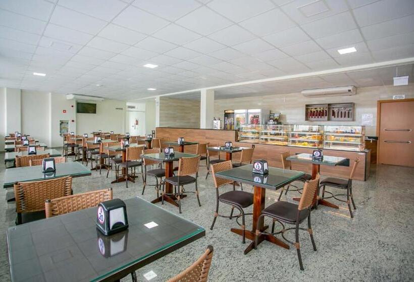 בית מלון כפרי Zandoná