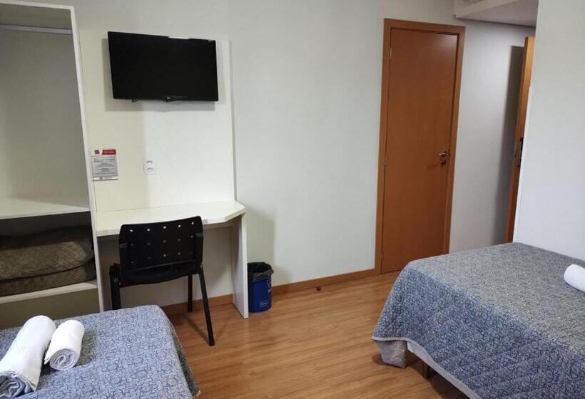 בית מלון כפרי Zandoná