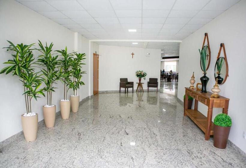 בית מלון כפרי Zandoná