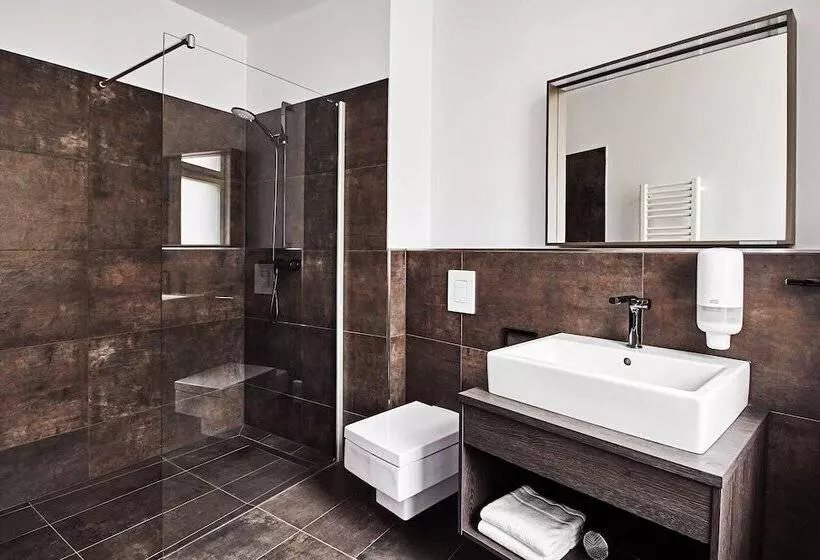 هاستل Groners Leipzig