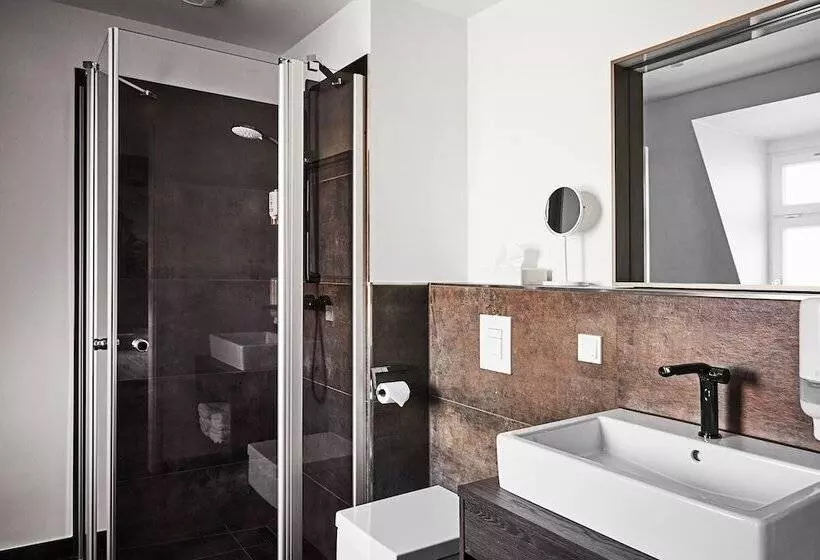 هاستل Groners Leipzig