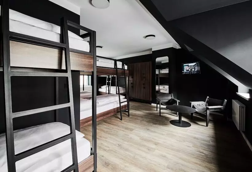 هاستل Groners Leipzig