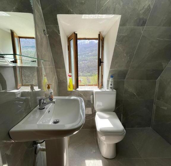 פנסיון Guest House Rrashkadoli