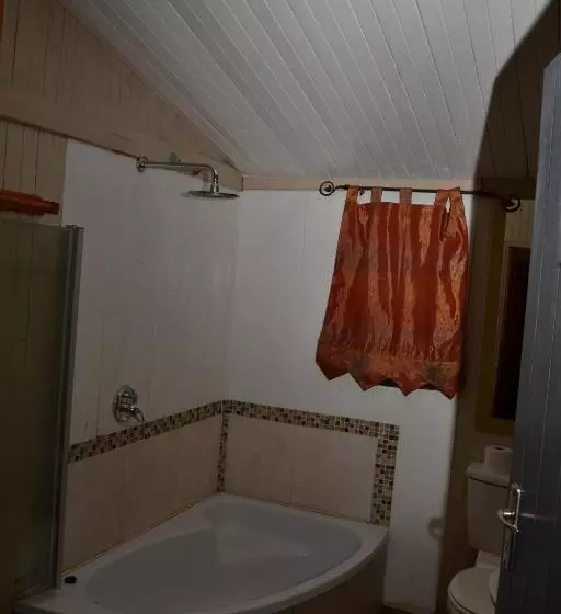 Aamiaismajoitus (B&B) Thorn Tree Bloemfontein