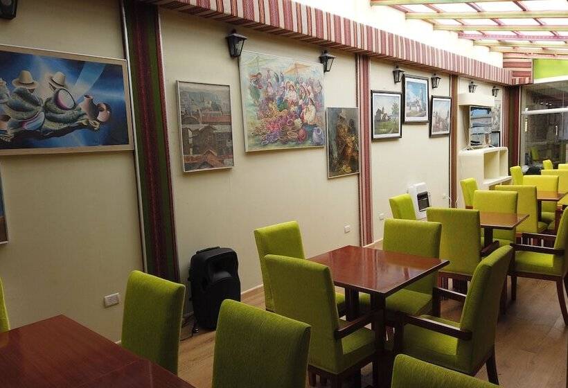 هتل Almudena Suites Uyuni