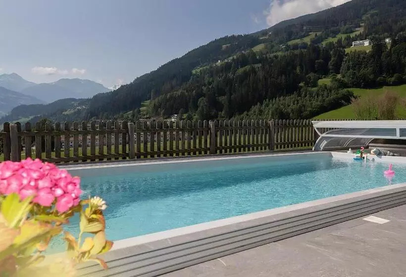 Hotelli Pension Wiesenhof