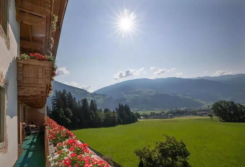 Hotelli Pension Wiesenhof